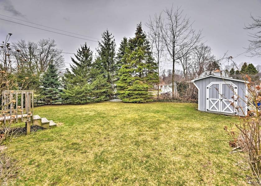 Pennsylvania Erie Interior Entrance