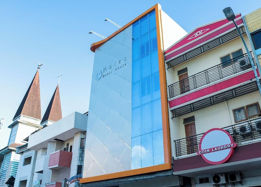  Ambon Exterior Detail