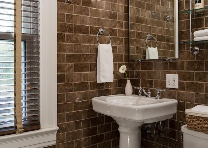 Maine Bar Harbor Bathroom