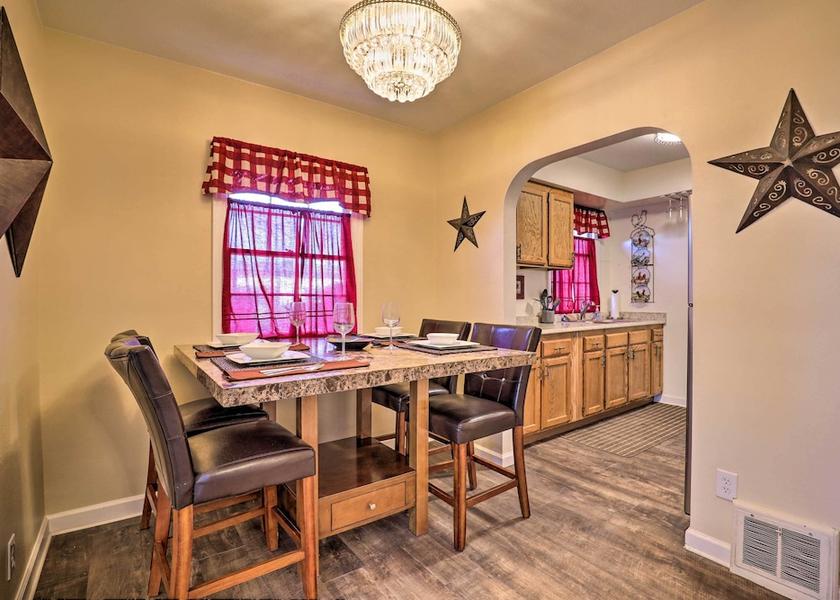 Utah Cedar City Interior Entrance