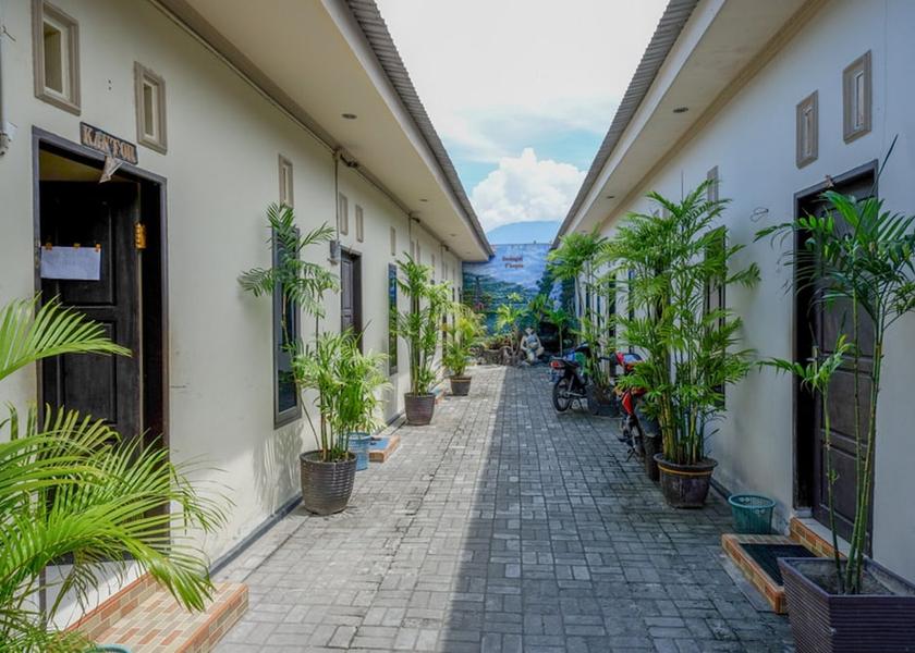  Palu Exterior Detail