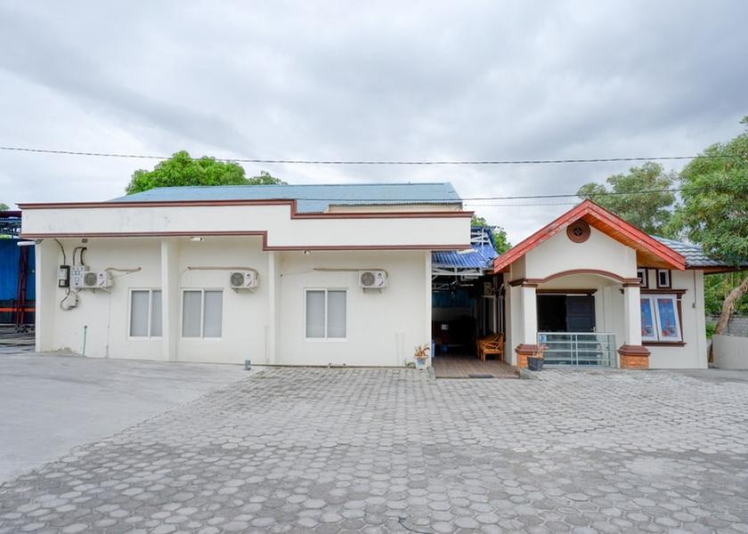  Palu Facade