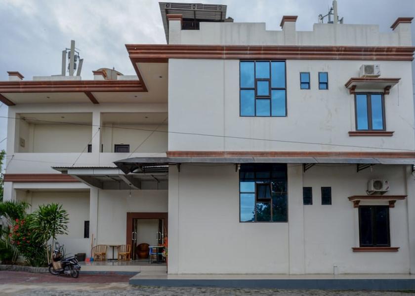  Palu Facade