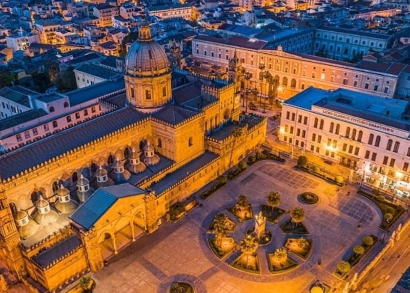 Sicily Palermo Exterior Detail