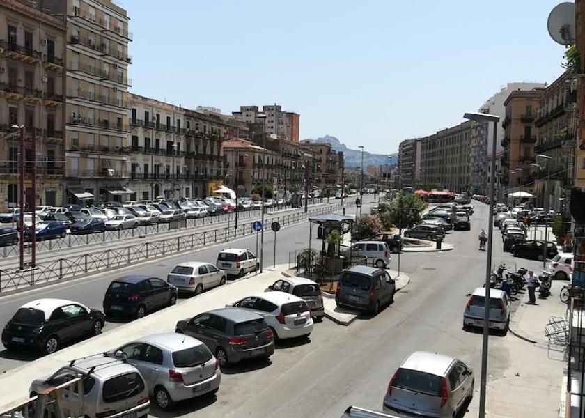 Sicily Palermo Parking