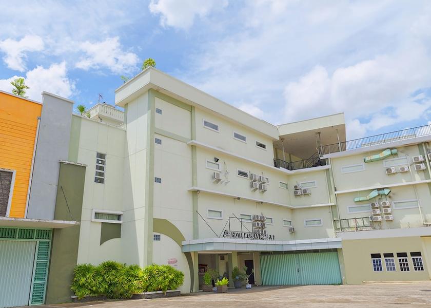  Pontianak Facade
