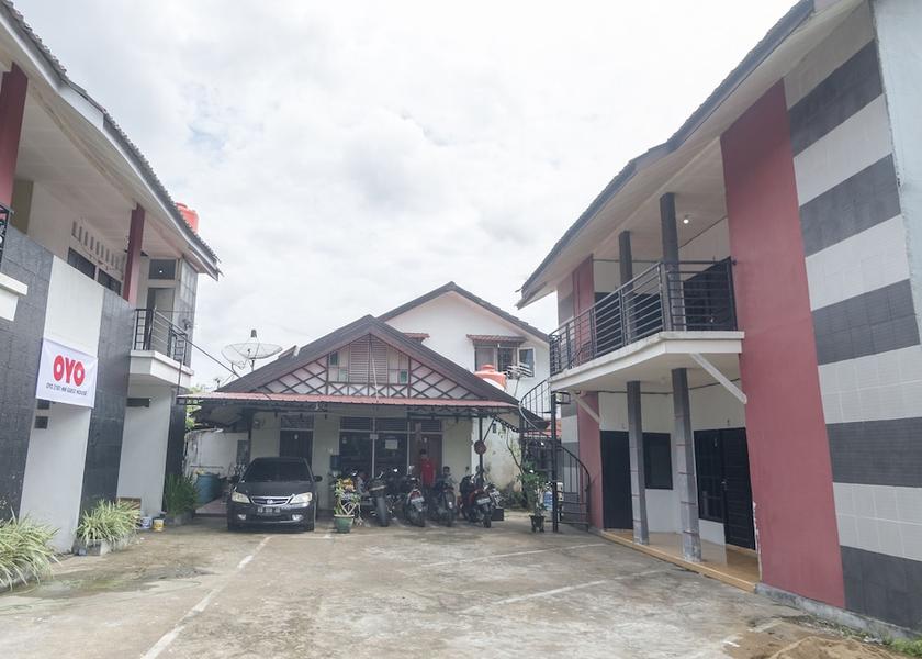  Pontianak Exterior Detail