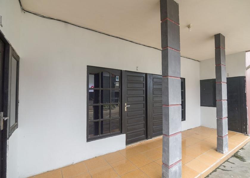  Pontianak Exterior Detail