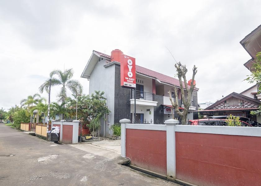  Pontianak Exterior Detail