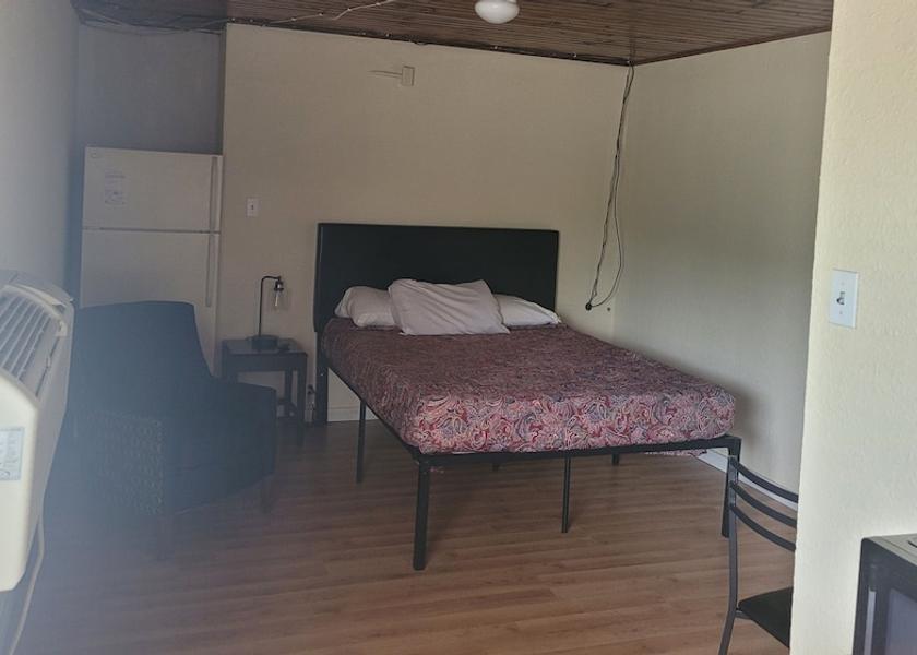 Minnesota Thief River Falls Room