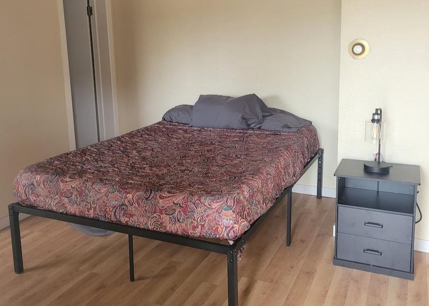 Minnesota Thief River Falls Room