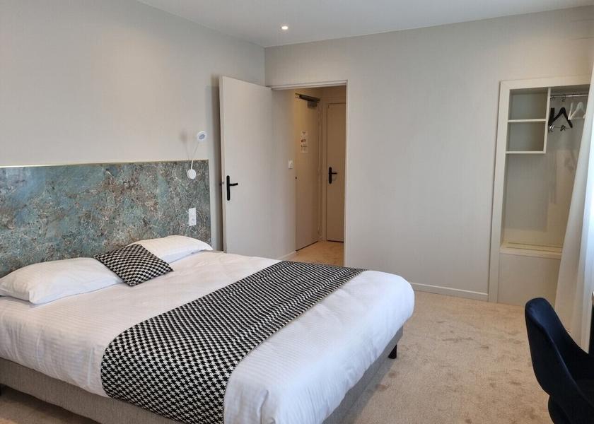 Normandy Rouen Room
