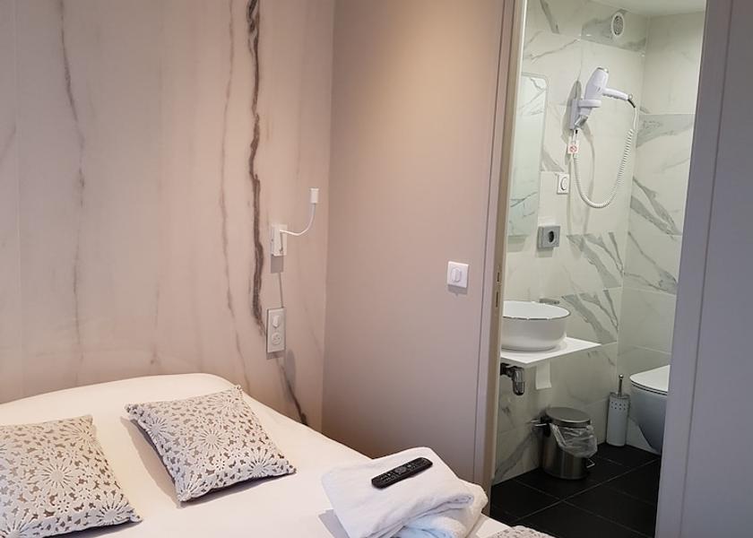 Normandy Rouen Room