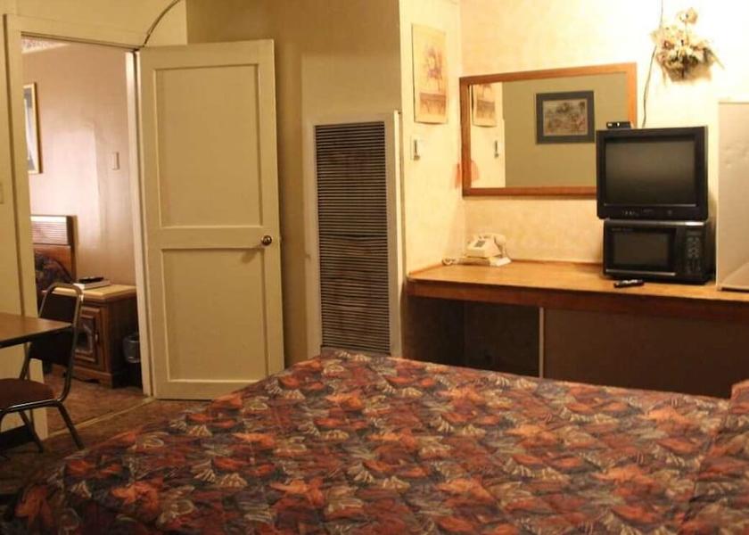 Kansas Dodge City Room