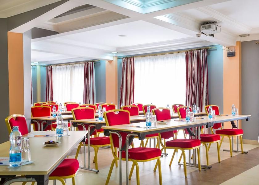  Nairobi Meeting Room
