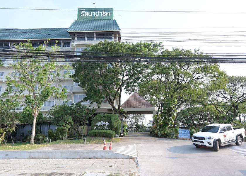 Phitsanulok Phitsanulok Exterior Detail