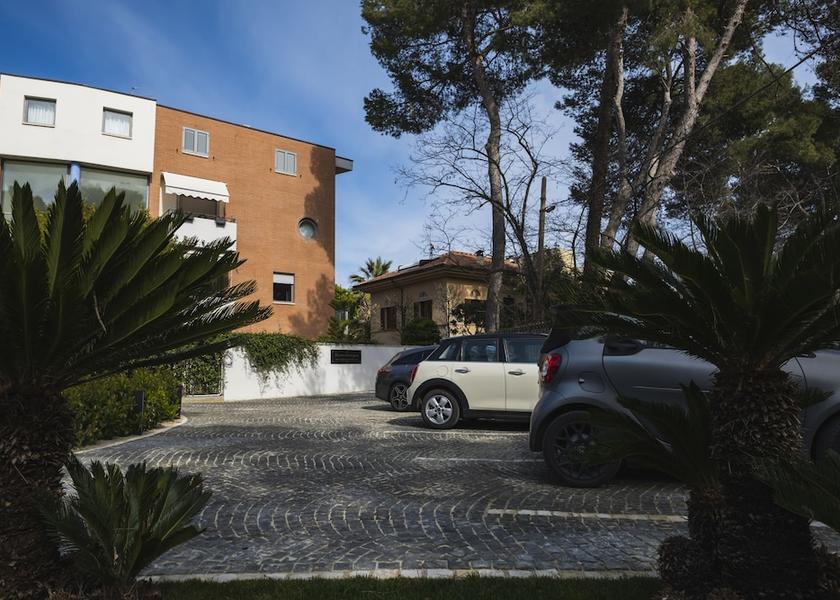 Abruzzo Pescara Parking