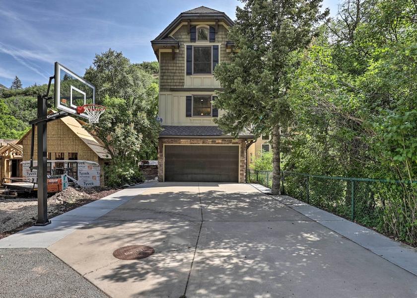 Utah Provo Interior Entrance