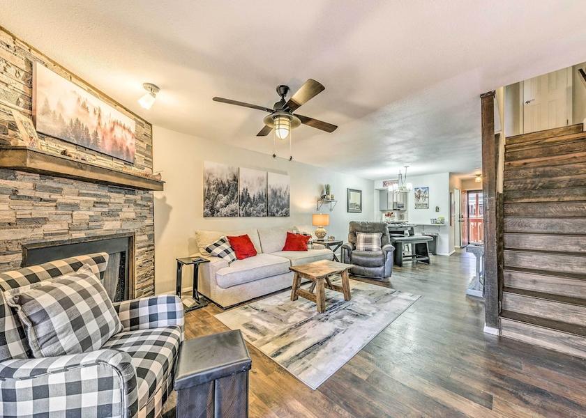 New Mexico Ruidoso Interior Entrance