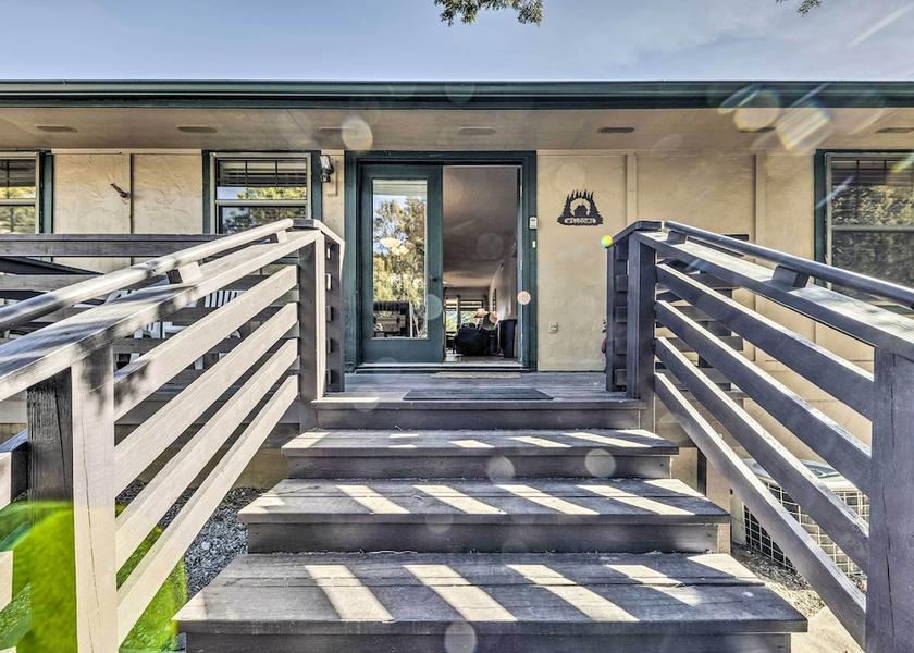 New Mexico Ruidoso Interior Entrance