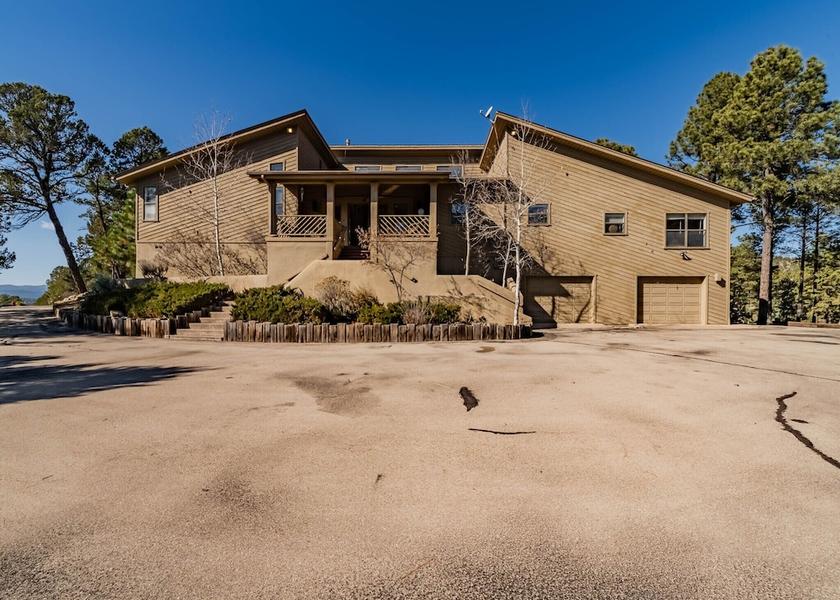 New Mexico Ruidoso Exterior Detail