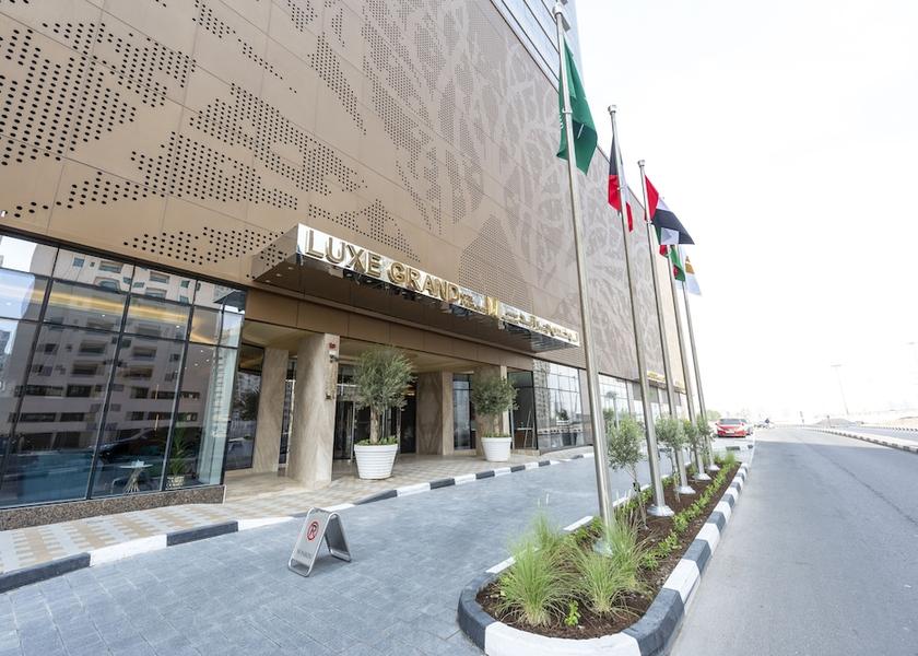  Sharjah Front of property