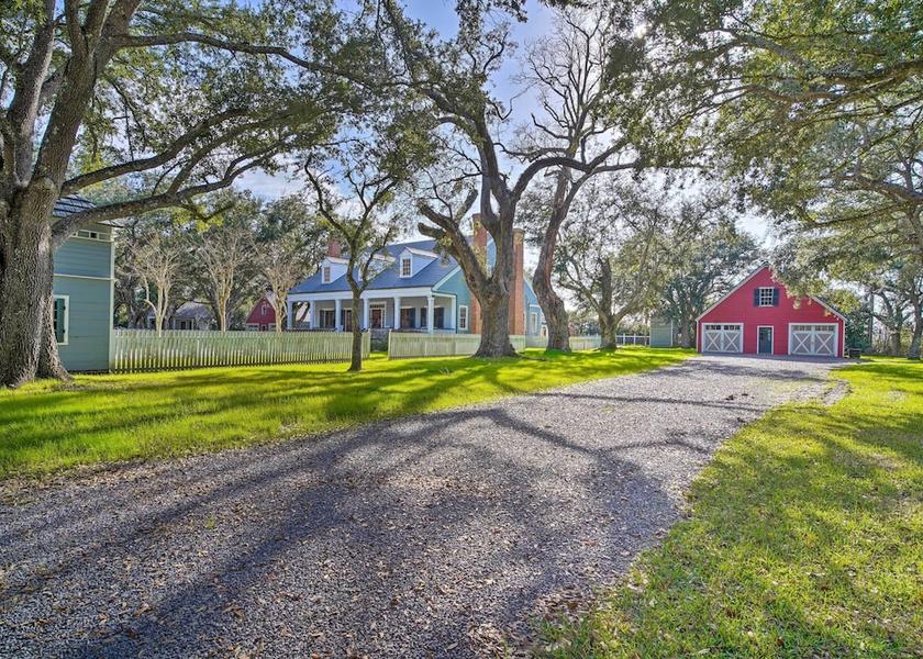 Louisiana Houma Interior Entrance