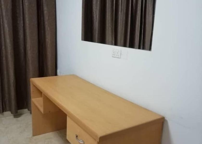  Khartoum Exterior Detail