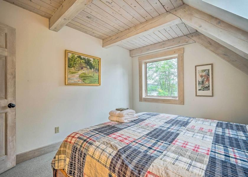 New Jersey Mount Holly Interior Entrance