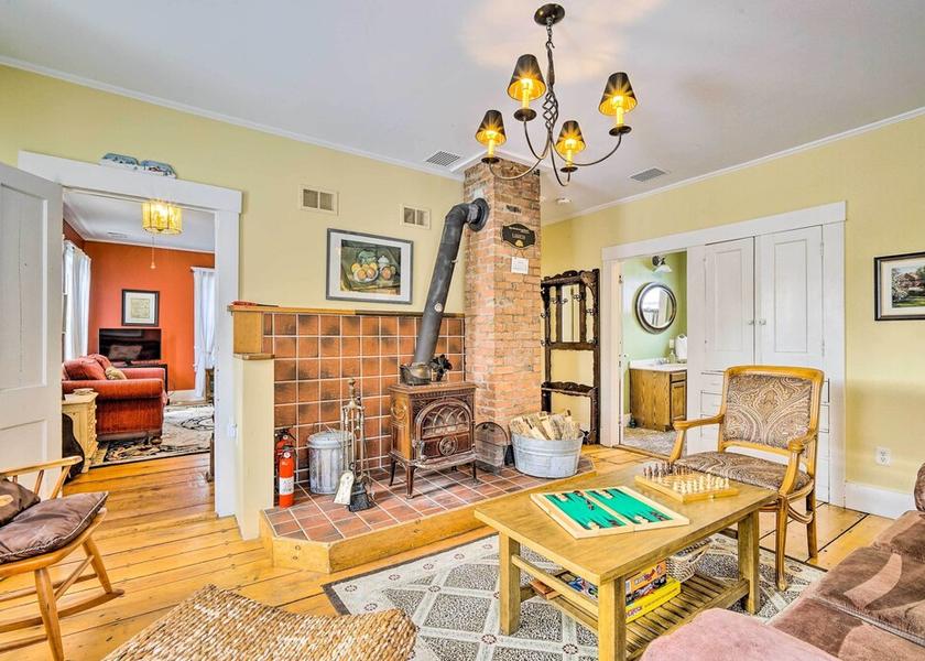 New Jersey Mount Holly Interior Entrance