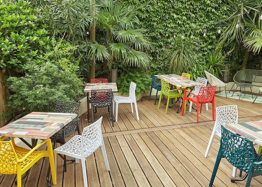 Brittany Lorient Terrace/patio