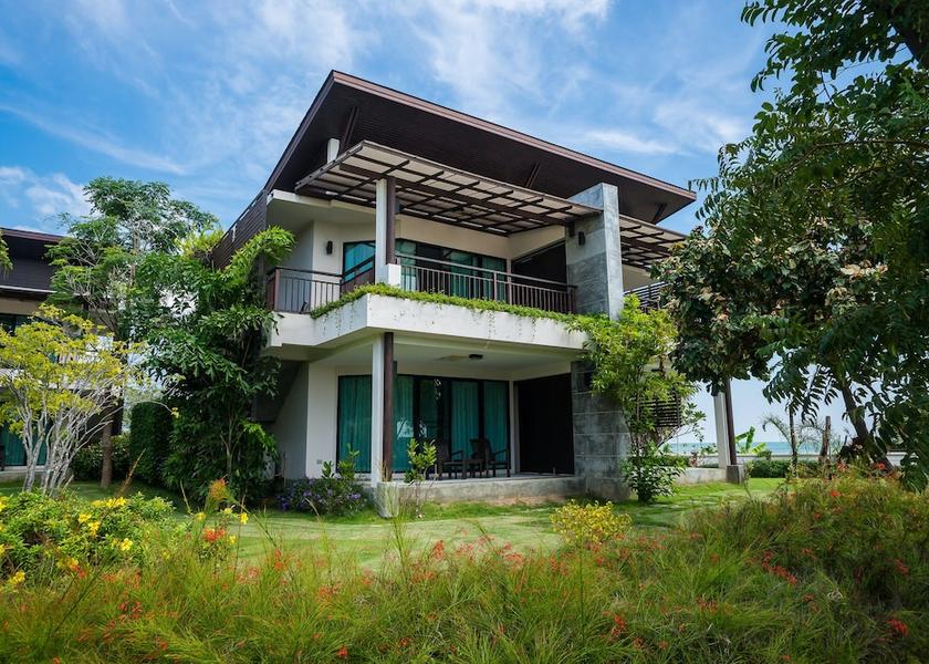 Phetchaburi Ban Laem Exterior Detail