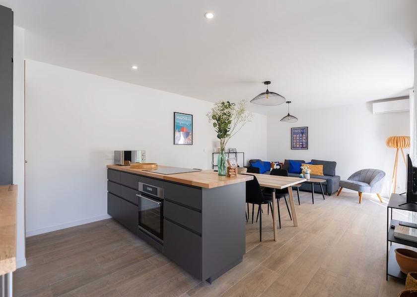 Provence - Alpes - Cote d'Azur Marseille Living Area