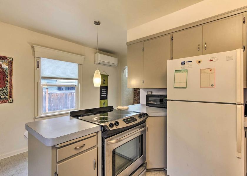 Oregon Eugene Interior Entrance