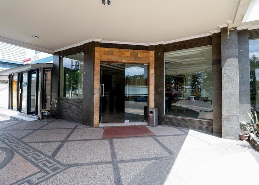  Banjarmasin Exterior Detail