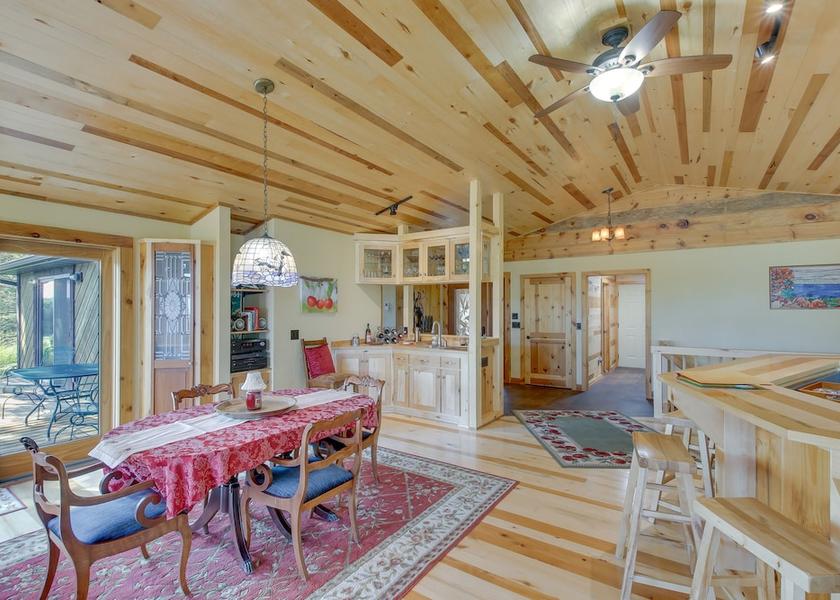 Wisconsin Sturgeon Bay Interior Entrance