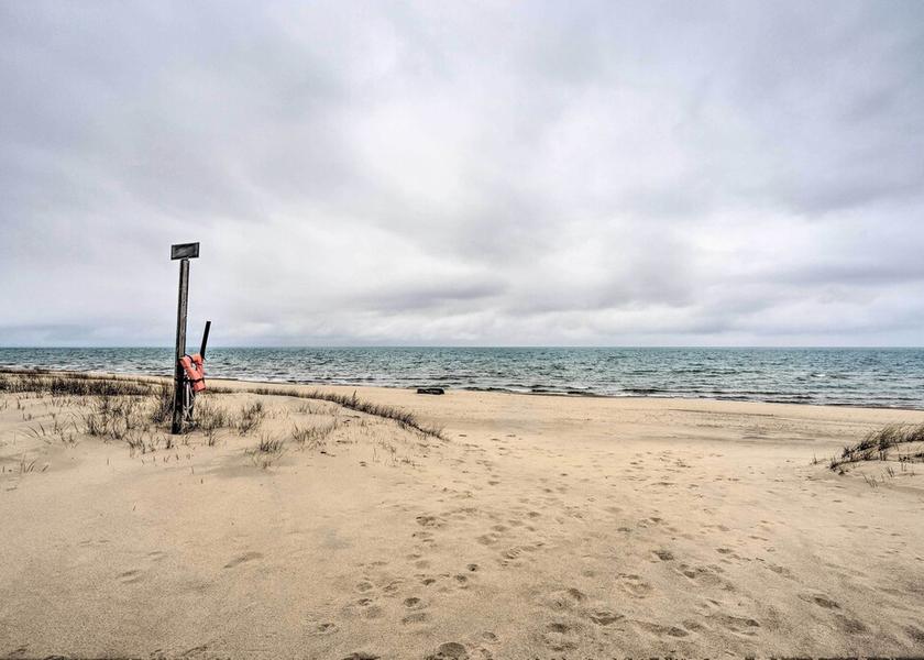 Indiana Gary Interior Entrance