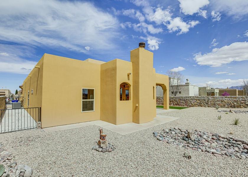 New Mexico Las Cruces Interior Entrance