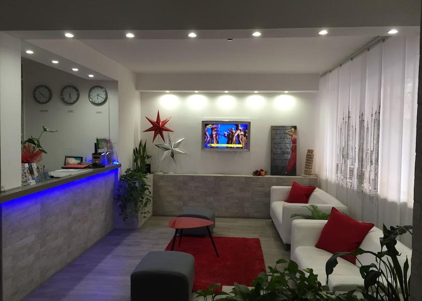 Tuscany Pisa Lobby