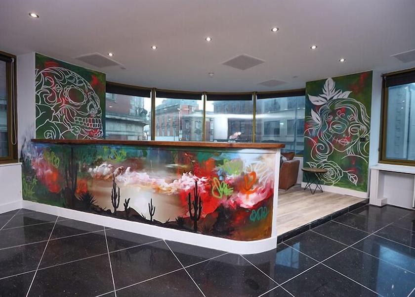 England Liverpool Room