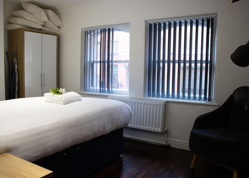 England Liverpool Room