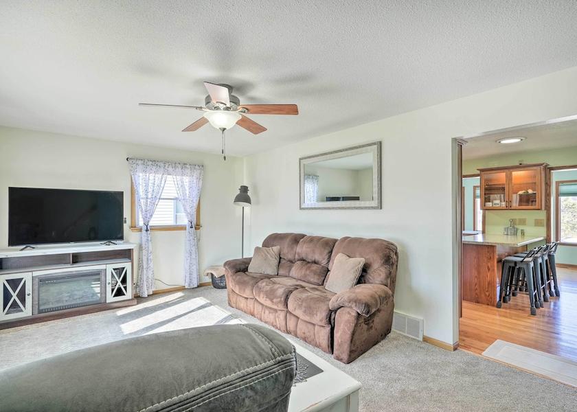 Iowa Cedar Rapids Interior Entrance