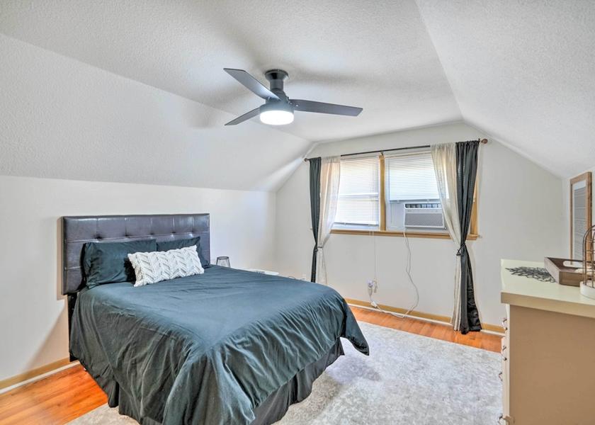 Iowa Cedar Rapids Interior Entrance