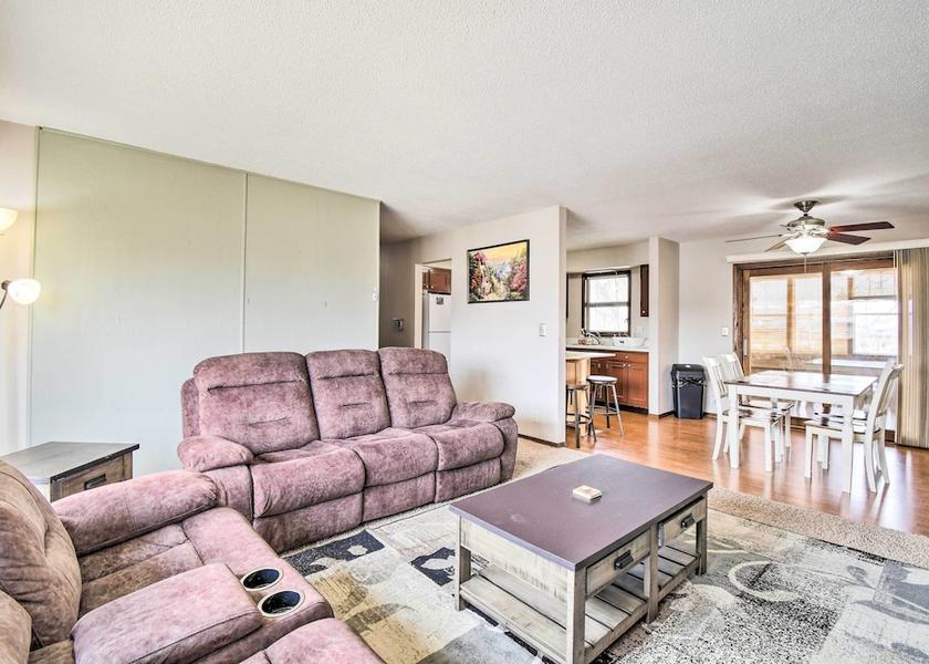 Iowa Cedar Rapids Interior Entrance