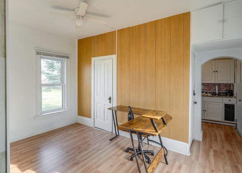 Iowa Cedar Rapids Interior Entrance