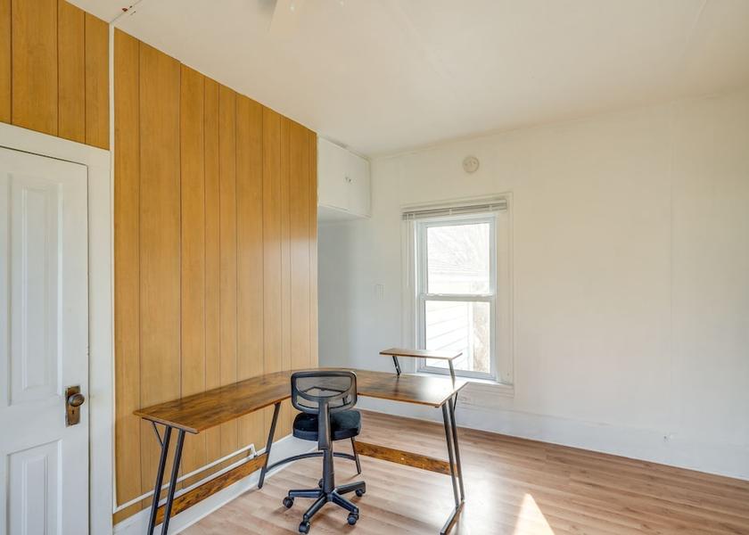 Iowa Cedar Rapids Interior Entrance