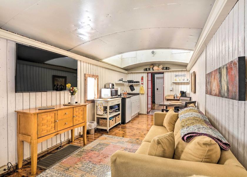 Missouri Joplin Interior Entrance