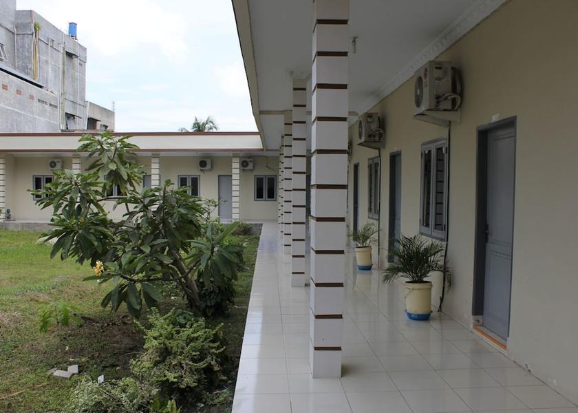 Medan Interior Entrance