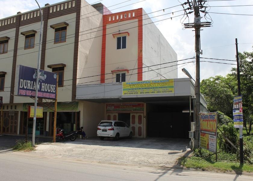  Medan Exterior Detail