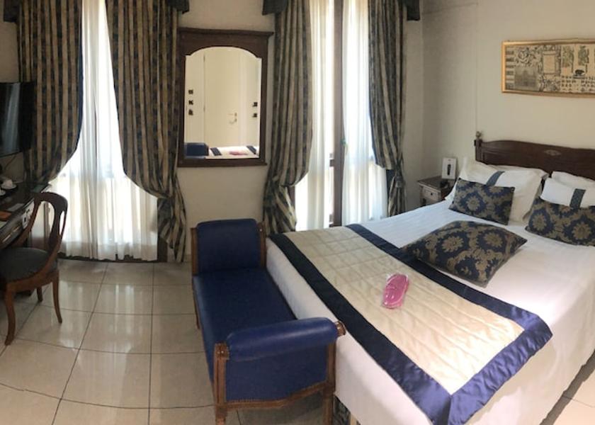Piedmont Turin Room